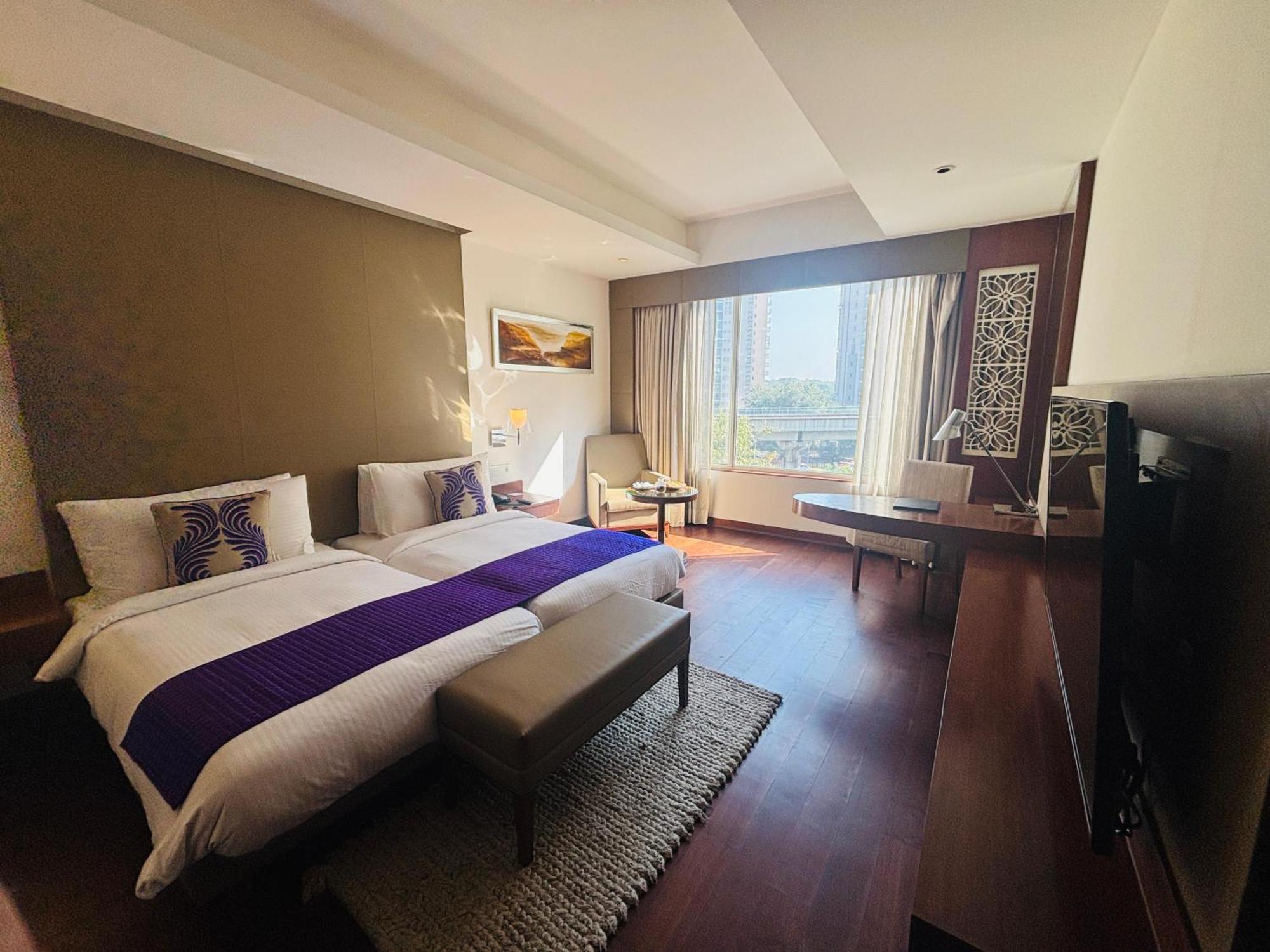 The Anya Hotel-Golf Course Road Gurgaon Exterior photo