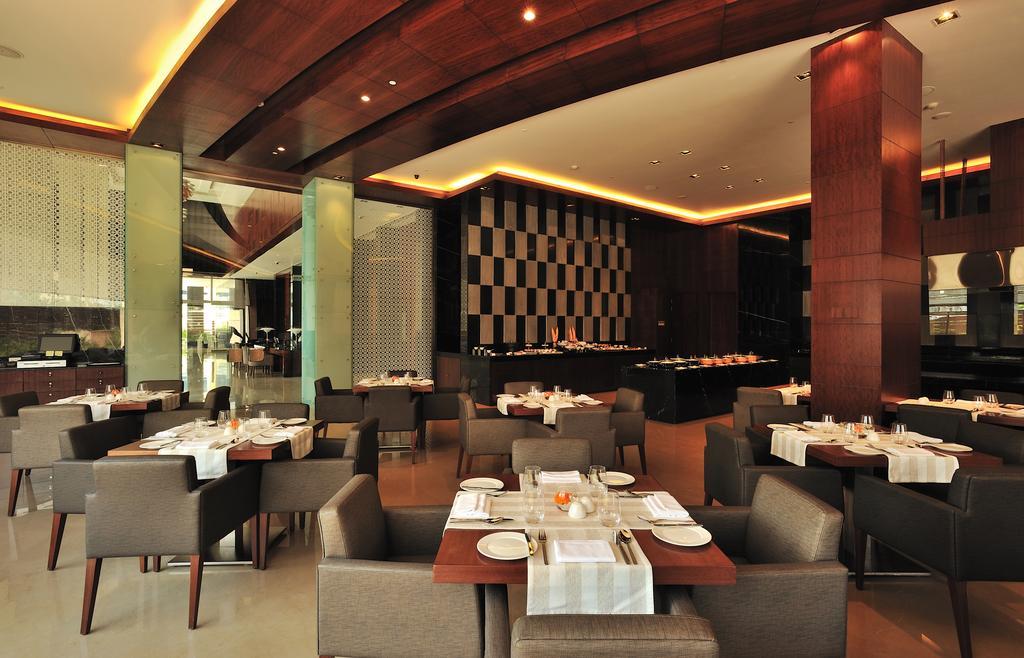 The Anya Hotel-Golf Course Road Gurgaon Exterior photo