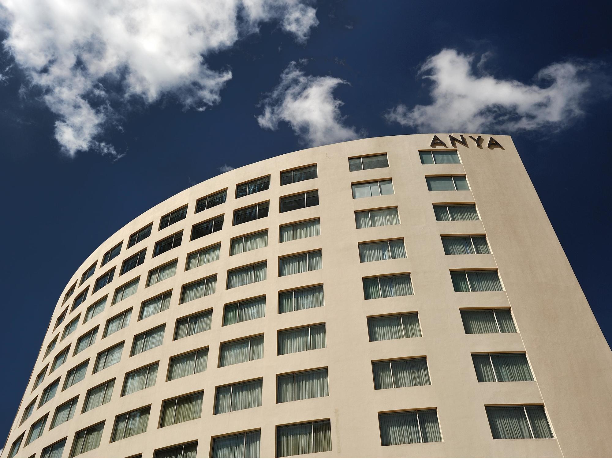 The Anya Hotel-Golf Course Road Gurgaon Exterior photo
