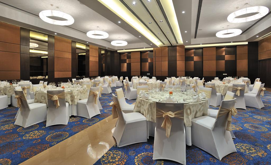 The Anya Hotel-Golf Course Road Gurgaon Exterior photo