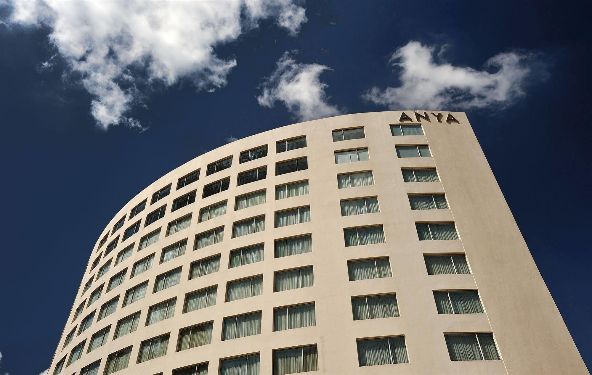 The Anya Hotel-Golf Course Road Gurgaon Exterior photo